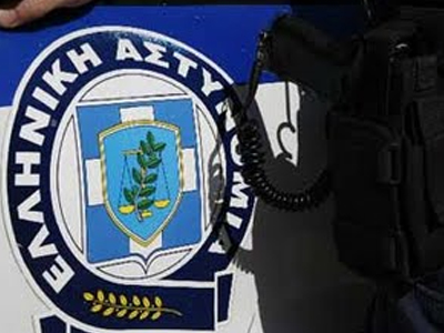 Ληστής άρπαξε τις εισπράξεις από κατάστημα ψιλικών