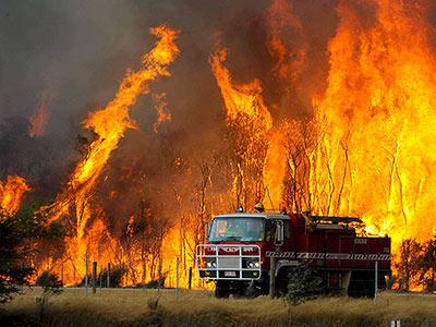 Δεκάδες πυρκαγιές μαίνονται στην Αυστραλία