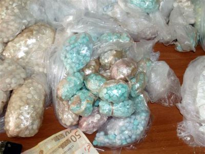 Είχαν στην κατοχή τους ναρκωτικά χάπια