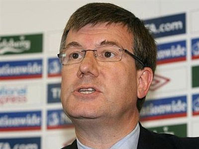 FA: Παραιτήθηκε ο Ίαν Ουάτμο