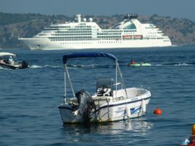 Έμεινε ακυβέρνητο