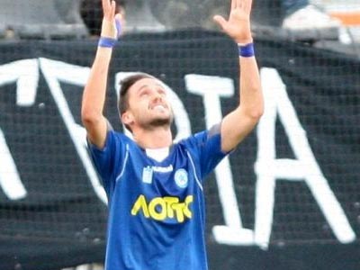 Ναπολεόνι: «Να βουλιάξει το γήπεδο»