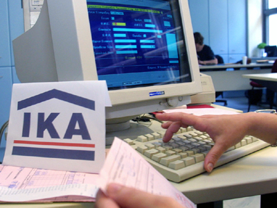 Ανασφάλιστους σε λαϊκές και ταξί ψάχνει το ΙΚΑ