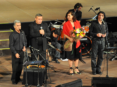 Αποθέωσαν τον Βασίλη Σκουλά στο Ηρώδειο