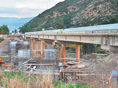 Αποκλεισμός δρόμων και μηνύσεις για την Ολυμπία Οδό