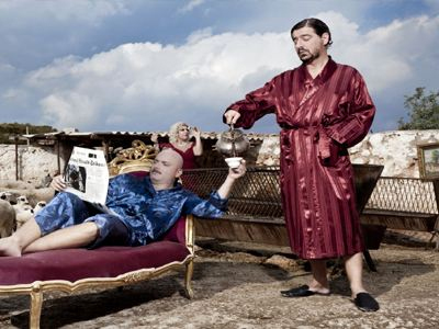 Η zougla.gr σας στέλνει θέατρο: «Μία από τα γίδια»