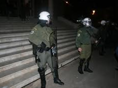 Αστυνομικός αυτοκτόνησε μέσα στα γραφεία του ΠΑ.ΣΟ.Κ