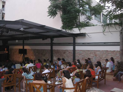 «Ταξίδια με τους ήρωες, συνομιλίες με τους θεούς»