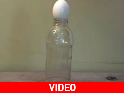 Πώς να βάλετε ένα αβγό σε μπουκάλι Πώς να βάλετε ένα αβγό σε μπουκάλι