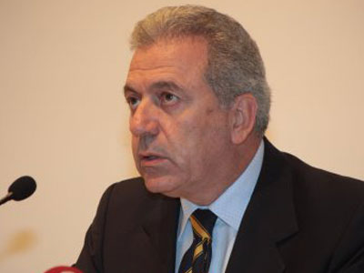 Η πρόταση Αβραμόπουλου για τους εκλογείς