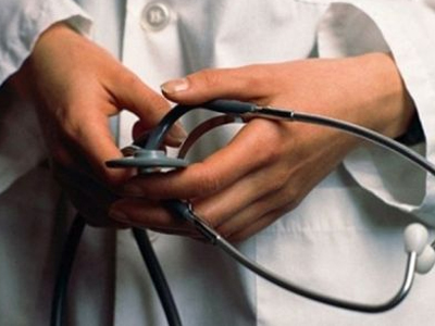 Στα «χαρακώματα» παραμένουν Υπ. Υγείας και φαρμακοποιοί, γιατροί