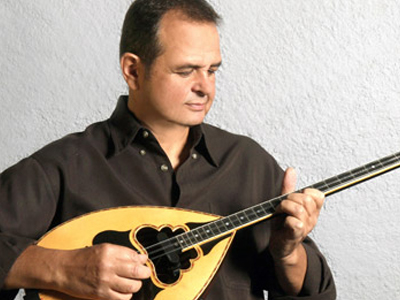 Ο Βαγγέλης Κορακάκης στο EMILEON