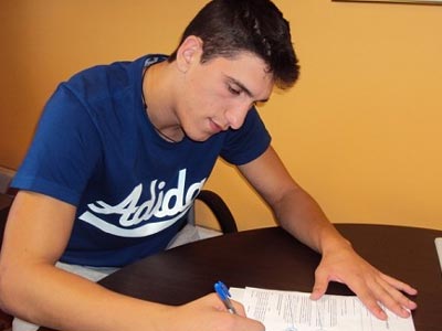 Άρης: Λαρεντζάκης… τριετίας