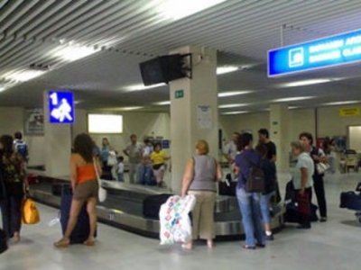 Ετοίμαζε ταξίδι με… πλαστά έγγραφα