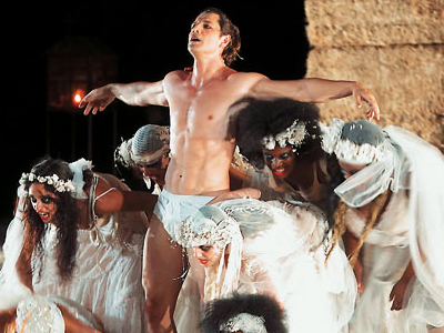 Οι «ΒΑΚΧΕΣ» με τον Σάκη Ρουβά στο Κατράκειο