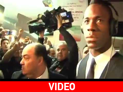 Ο Μπαλοτέλι χτύπησε καμεραμάν Ο Μπαλοτέλι χτύπησε καμεραμάν