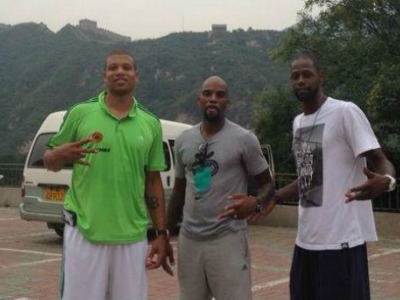 Ο Μπατίστ έγραψε τις εμπειρίες του από την Κίνα