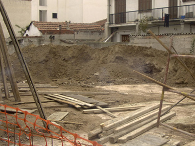 Τον σκότωσαν τα μπάζα της οικοδομής