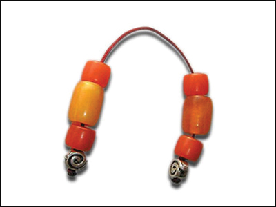 Μοίρασε μπεγλέρια σε ψηφοφόρους