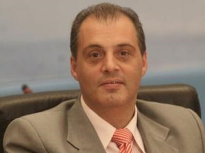 Λάθος πόρτα χτύπησε ο Βελόπουλος