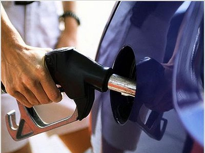 Δεν έχει τέλος η αλματώδης αύξηση της τιμής στη βενζίνη