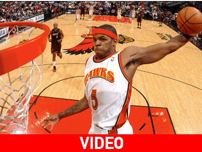 Διά… χειρός Σμιθ, οι Χοκς 105-103 τους Ρόκετς