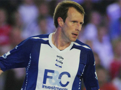 «Ξεκρεμάει» τα ποδοσφαιρικά του παπούτσια 43χρονος Άγγλος φορ!