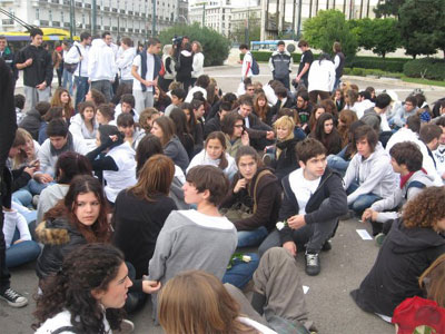 Διαμαρτύρονται οι αναπληρωτές εκπαιδευτικοί