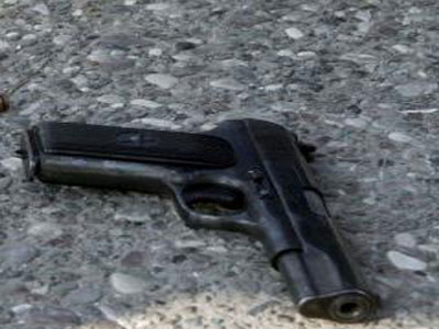 Πιστολέρο κατά γιατρού