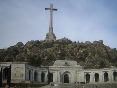 Ισπανία: Δισταγμός για την εκταφή των θυμάτων του Εμφυλίου