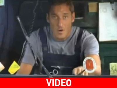 Τώρα και ηθοποιός!