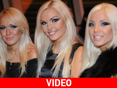 Νησί… μόνο με ξανθιές