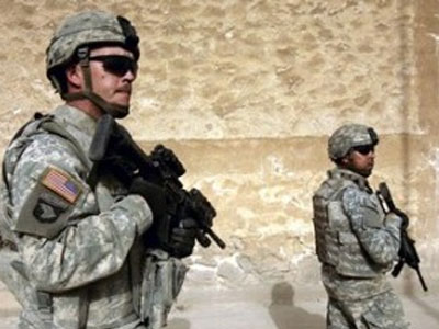 Aντισυνταγματική η πολιτική απέναντι στους ομοφυλόφιλους