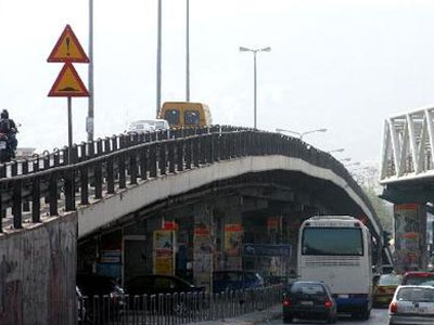 Έργα στη μεταλλική γέφυρα Kηφισού