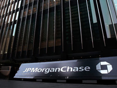 Μαζικές αναλήψεις χρημάτων από την JP Morgan Chase