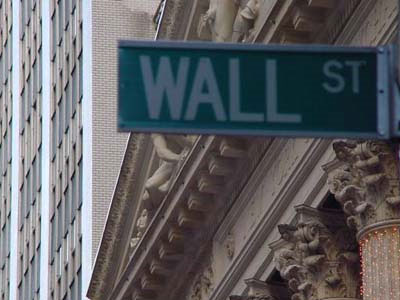 Υποχώρησαν οι δείκτες στη Wall Street