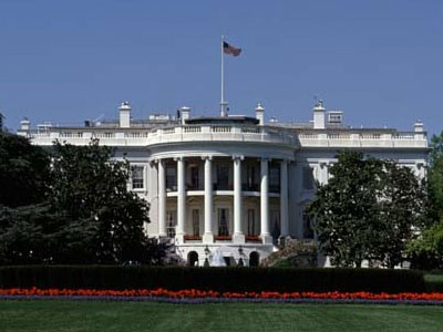 «Hχηρή» αποχώρηση από το Λευκό Οίκο