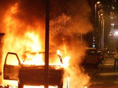 Κάηκαν αυτοκίνητα στην Αθήνα