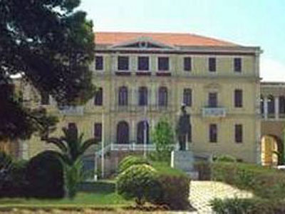 Αναπλάθεται η πλατεία Δικαστηρίων στα Χανιά