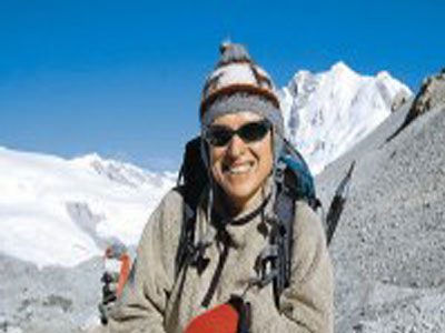 Τον Κ. Παπούλια συνάντησε η «υψηλότερη» Ελληνίδα