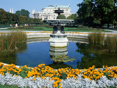 Στη Βιέννη η Κατερίνα Κάλλη!