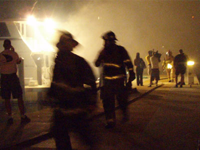 Φωτιά σε σκάφος στη Μαρίνα Αλίμου