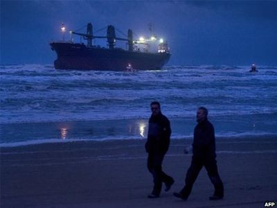 Ώρες αγωνίες για τους αγνοούμενους ναυαγίου στη Βόρεια Θάλασσα