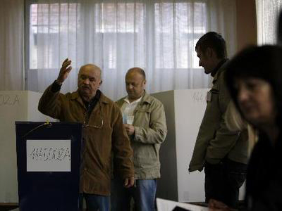 Έκλεισαν οι κάλπες στην Βοσνία