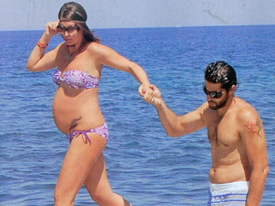 Σε πελάγη ευτυχίας περιμένοντας την κόρη