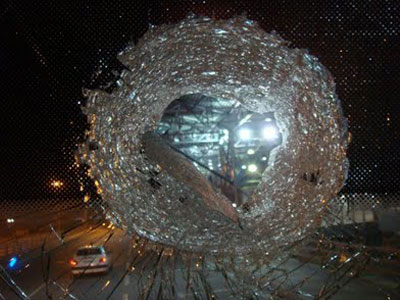 Επίθεση σε λεωφορείο με φιλάθλους