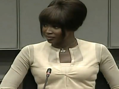 Μπελάδες και από τη Ν. Αφρική για τη «μαύρη γαζέλα»