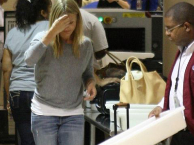 Η Cameron Diaz στο αεροδρόμιο του L.A‏