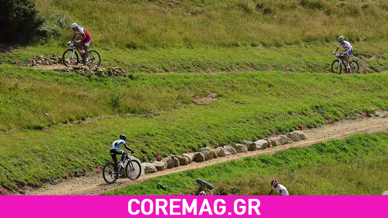 Downhillας καβαλάει cross-country