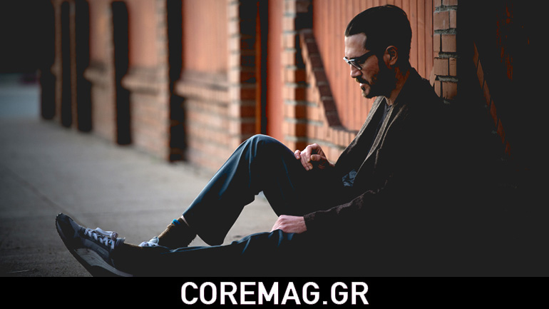 Ο John Frusciante προσφέρει δωρεάν τα νέα του τραγούδια.